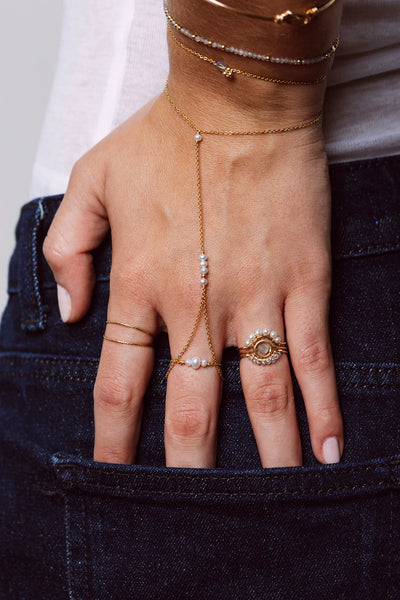Théa Hand Jewel Chain