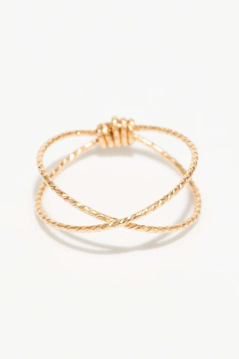 Crossed Éclat Ring