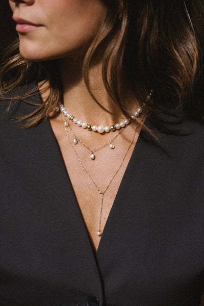 Embracing Necklace - Pearl